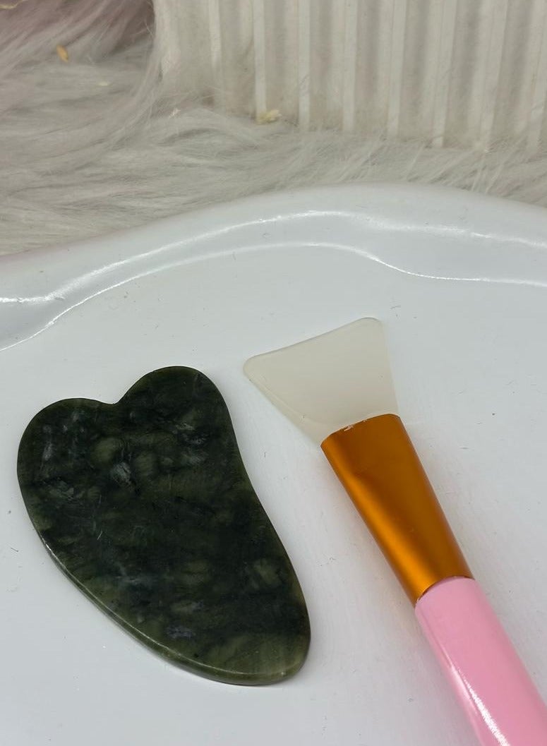 sface care set Gua Sha Body Guasha Board Facial Massage Tool Neck Therapy Green(random Color) 1PC + Silicone Face Mask Brush - 1PC Facial Mud Mask Applicator, Multicolor, Soft, Anti-Bacterial, Heat-Resistant, Wand, Cosmetic Brush Random Color S114 - Image 1