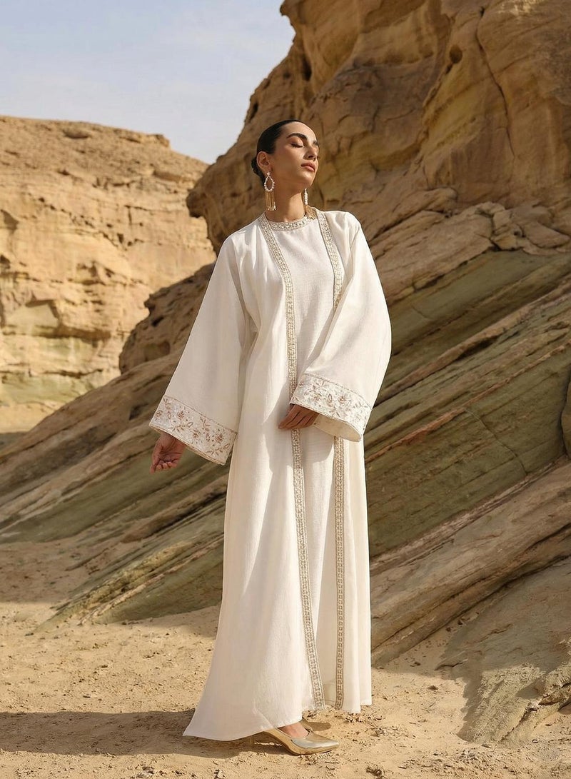 ISHIN عباءة طبقات مطرزة بمرآة بيضاء - Image 1