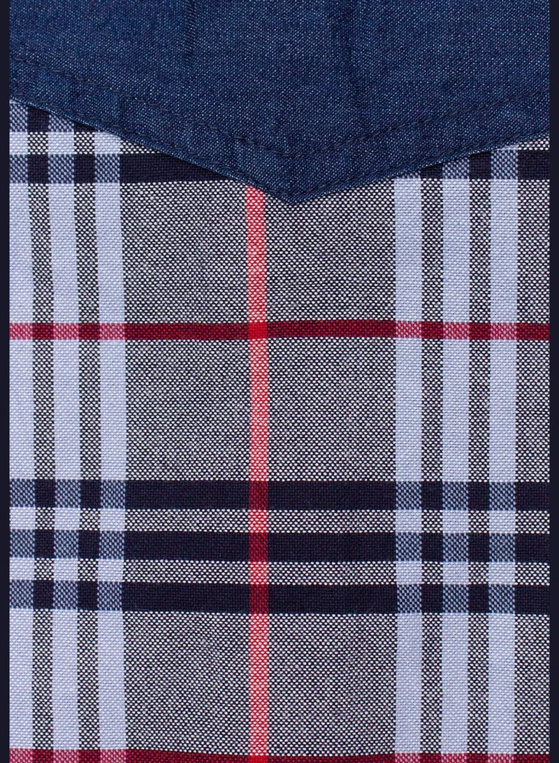 انستافاب قميص بطبعة مربعات