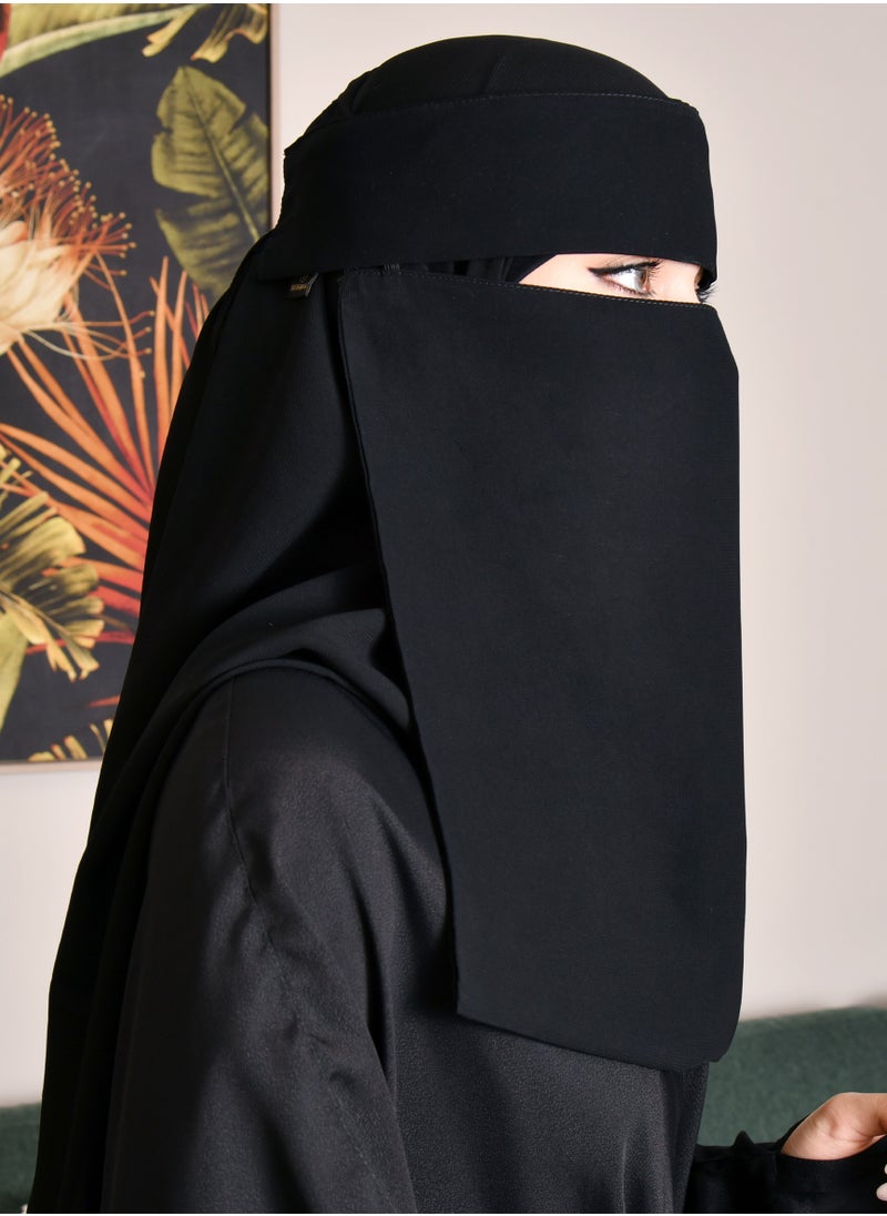عبايات حوراء - نقاب طويل بمطاطين ولاصق مع لوقو - Image 1