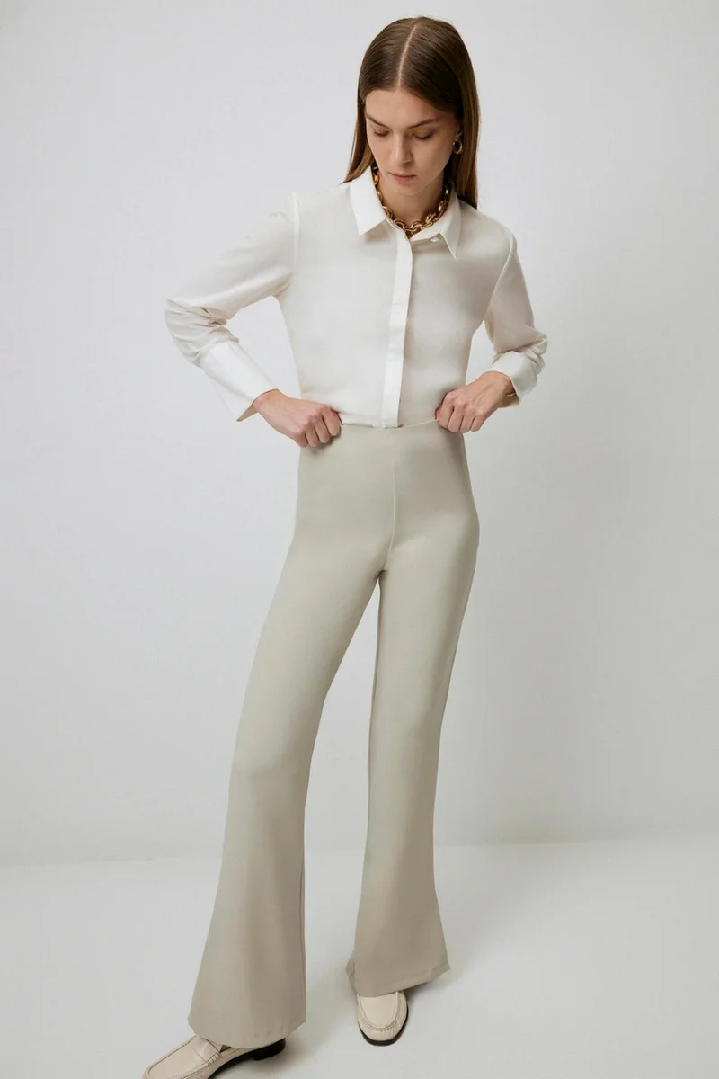 توتشي Button Detailed Crepe Trousers