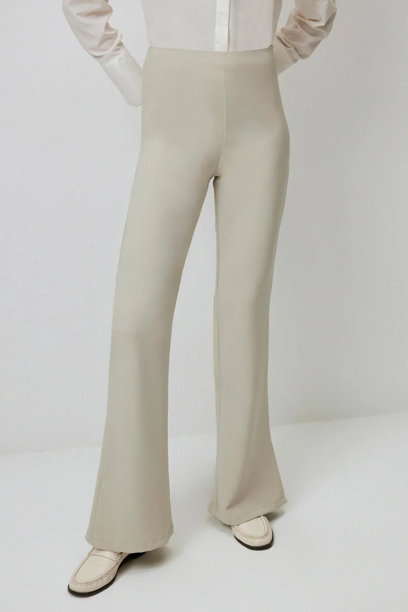 توتشي Button Detailed Crepe Trousers