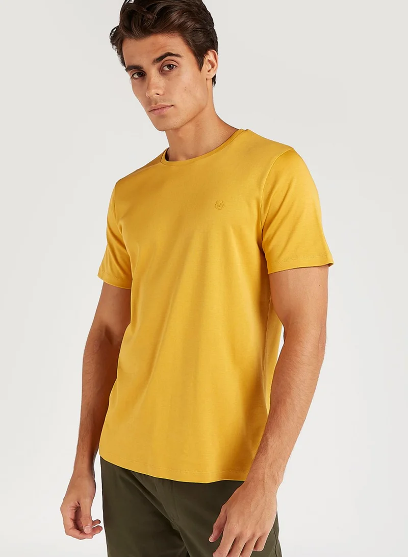 Iconic Essential Crew Neck T-Shirt