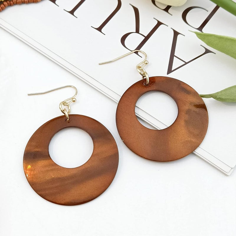 Coiris Multi Strand Statement Colorful Beaded Necklace with Big Circle Shell Pendant for Women - Image 4