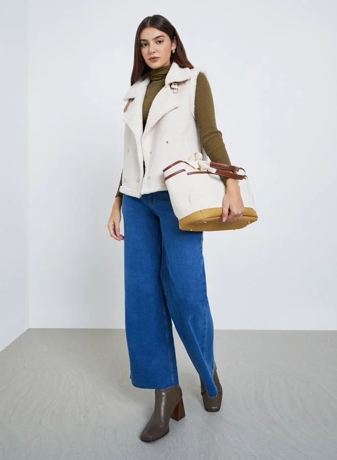 Styli Styli Off White Sleeveless Faux Fur Lining Gilet