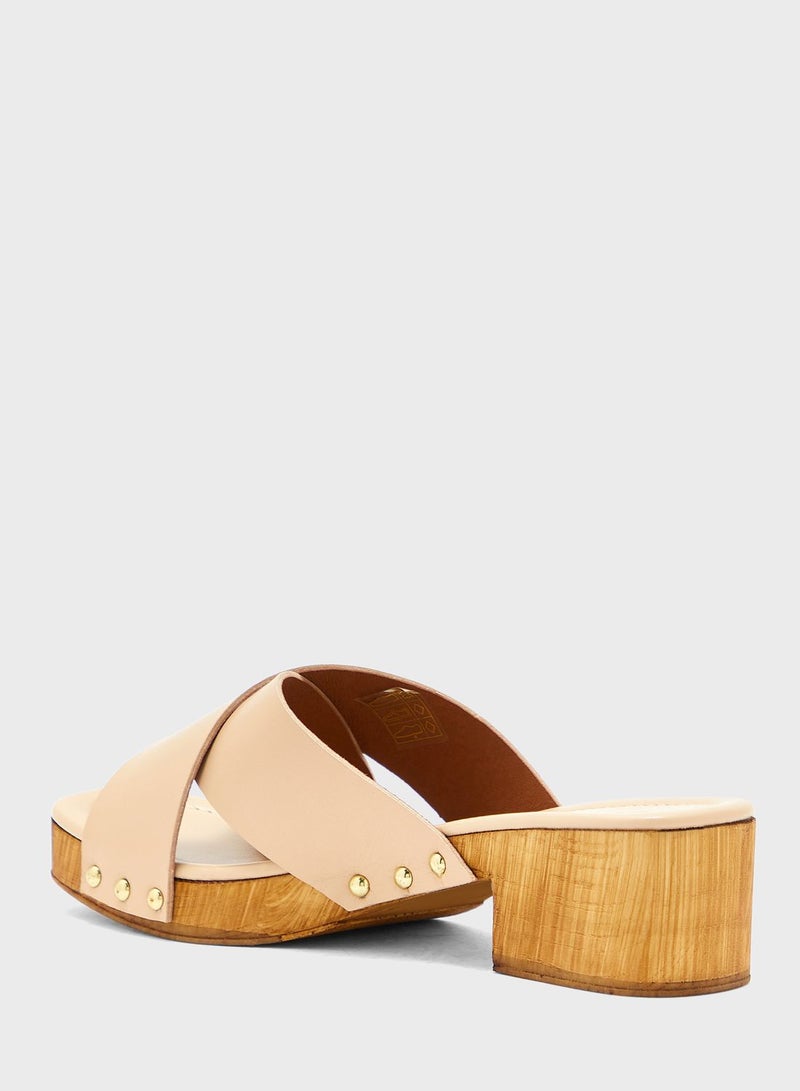 ديون لندن صندل بكعب منخفض وسيورمتعددة - Image 3