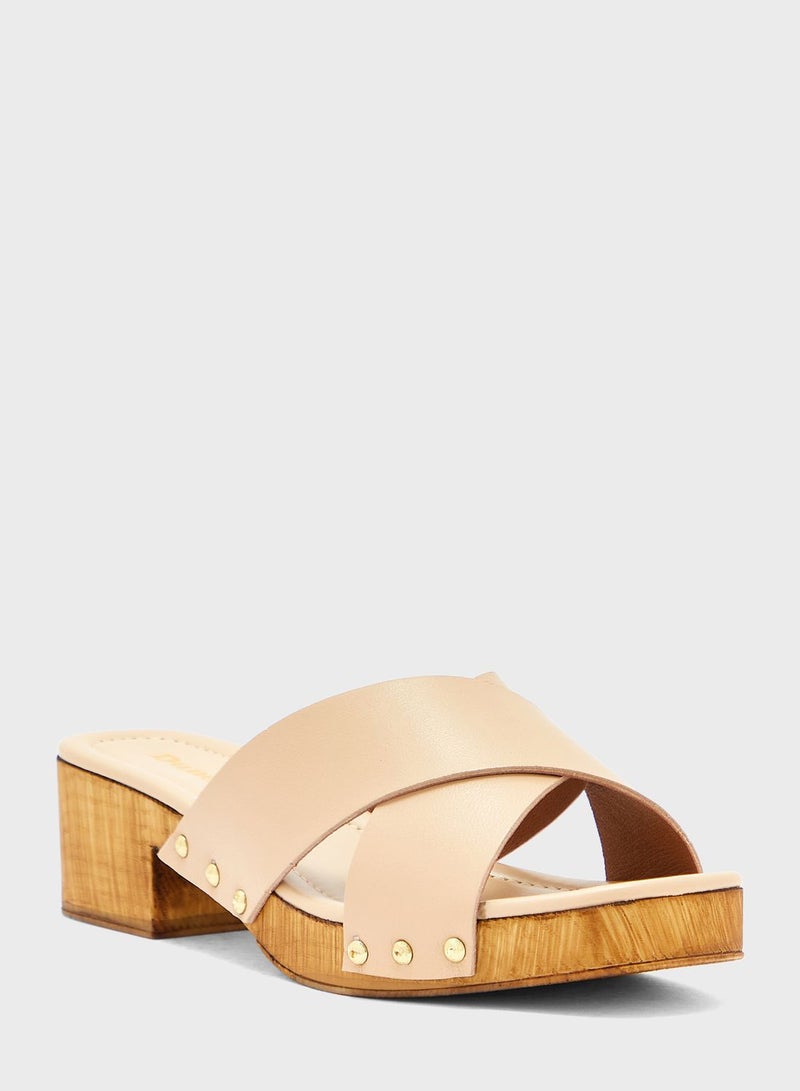 ديون لندن صندل بكعب منخفض وسيورمتعددة - Image 2