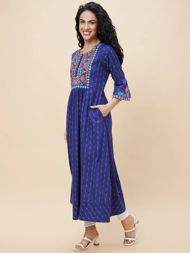 globus Globus Women Blue Geometric Yoke Design Bell Sleeves Thread Work Pure Cotton A-Line Kurta