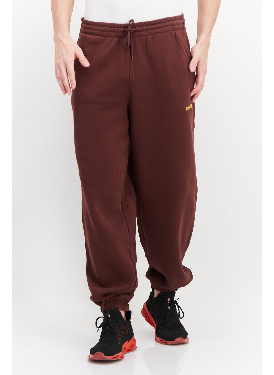 Levi's - Men Regular Fit Embroidered Logo Jogger Sweatpants, Burgundy - Image 1