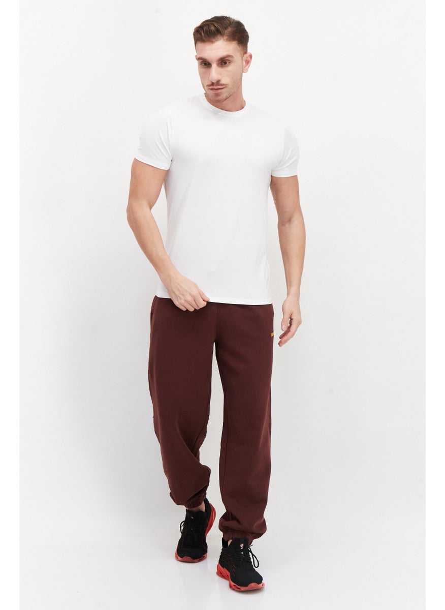 Levi's - Men Regular Fit Embroidered Logo Jogger Sweatpants, Burgundy - Image 1