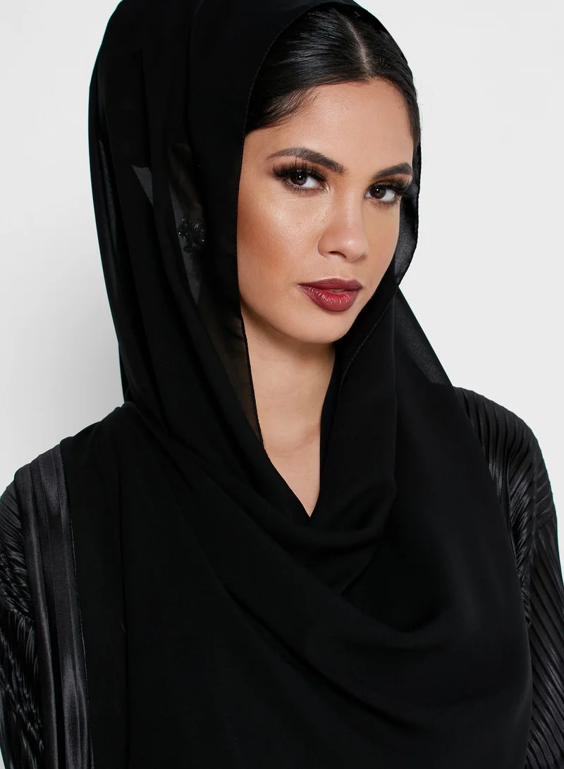 Khizana Pleated Self Tie Abaya