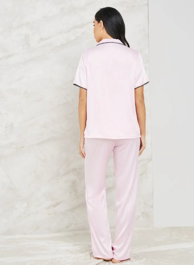ستايلي Contrast Stitch Edge Satin Shirt & Pyjama Set