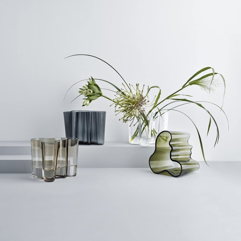 Iittala  1020905  Alvar Aalto vases  Glass  Grey  19 x 20 x 16 cm - Image 2