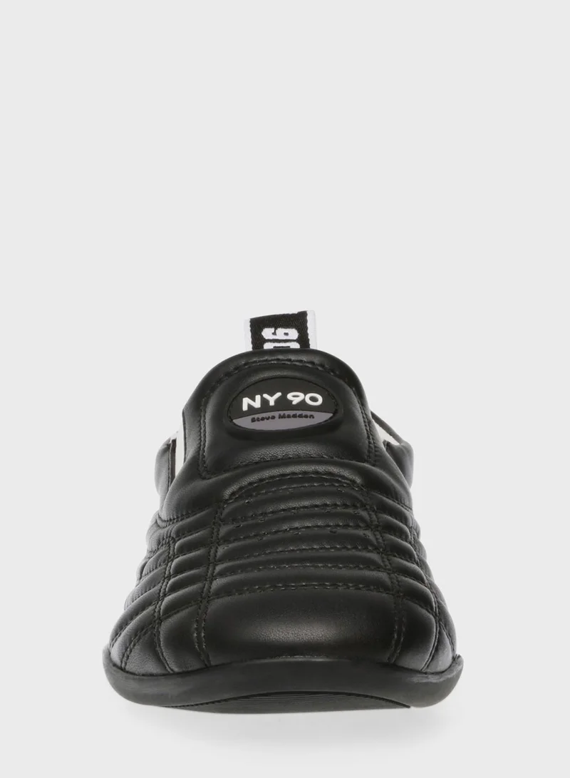 STEVE MADDEN Namaste Low-Top Sneakers