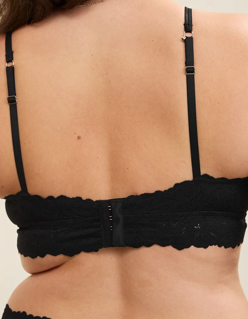 Aerie  Aerie Show Off Rosey Lace Padded Plunge Bralette for Women | Best Price UAE