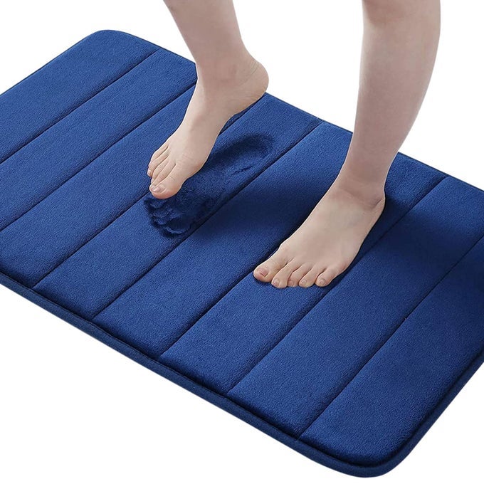 MEMORY FOAM BATH MAT 30 X 20 ULTRA SOFT AND NONSLIP BATHROOM RUGS WATER ABSORBENT AND MACHINE WASHABLE BATH RUG FOR BATHROOM SHOWER AND TUB NAVY BLUE