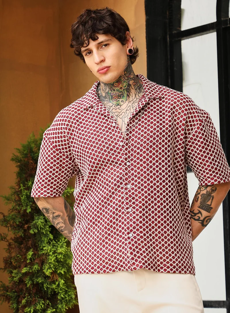 كامبوس سوترا Campus Sutra Men's Crimson Red Geometric-Crochet Cuban Oversized Shirt | Spread Collar , Short Regular Sleeves , Button Closure , Straight Hem | Geometric Crochet | Cotton-Blend Shirt For Casual Wear