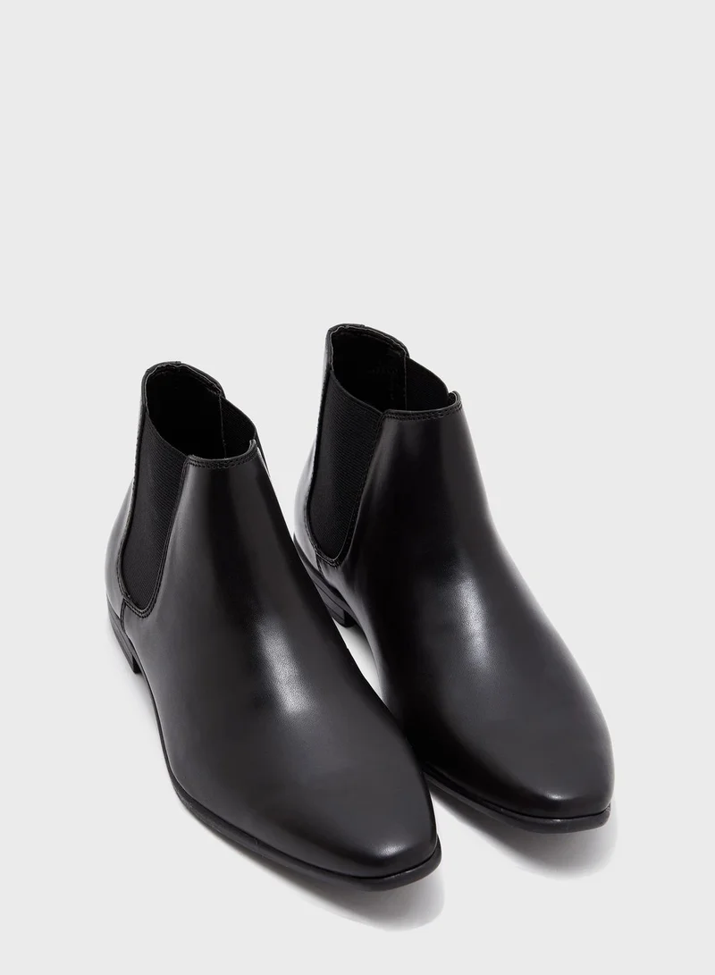 TOPMAN Chelsea Boots