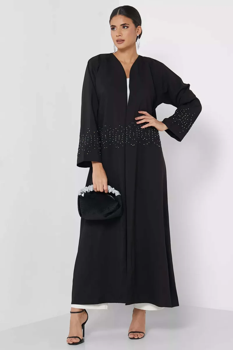 Moistreet Classic Crepe Embroidered Abaya