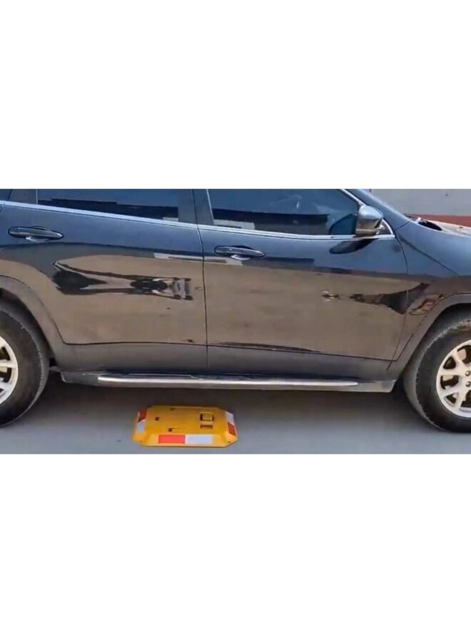 حاجز وقوف سيارات برتقالي قابل للطي، مزود بقفل أسطواني، وتصميم قفل مزدوج لمزيد من الحماية - Image 4