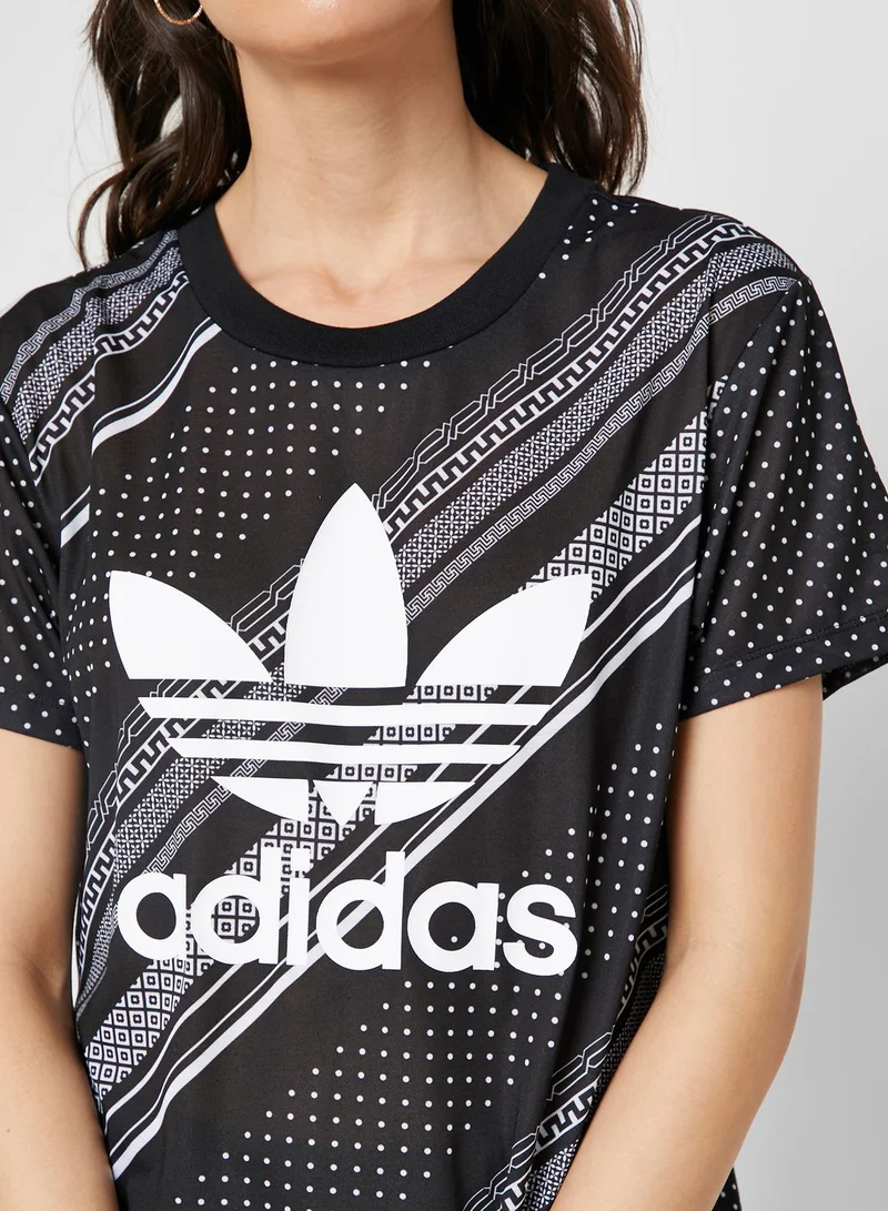 adidas Originals Boyfriend Trefoil T-Shirt