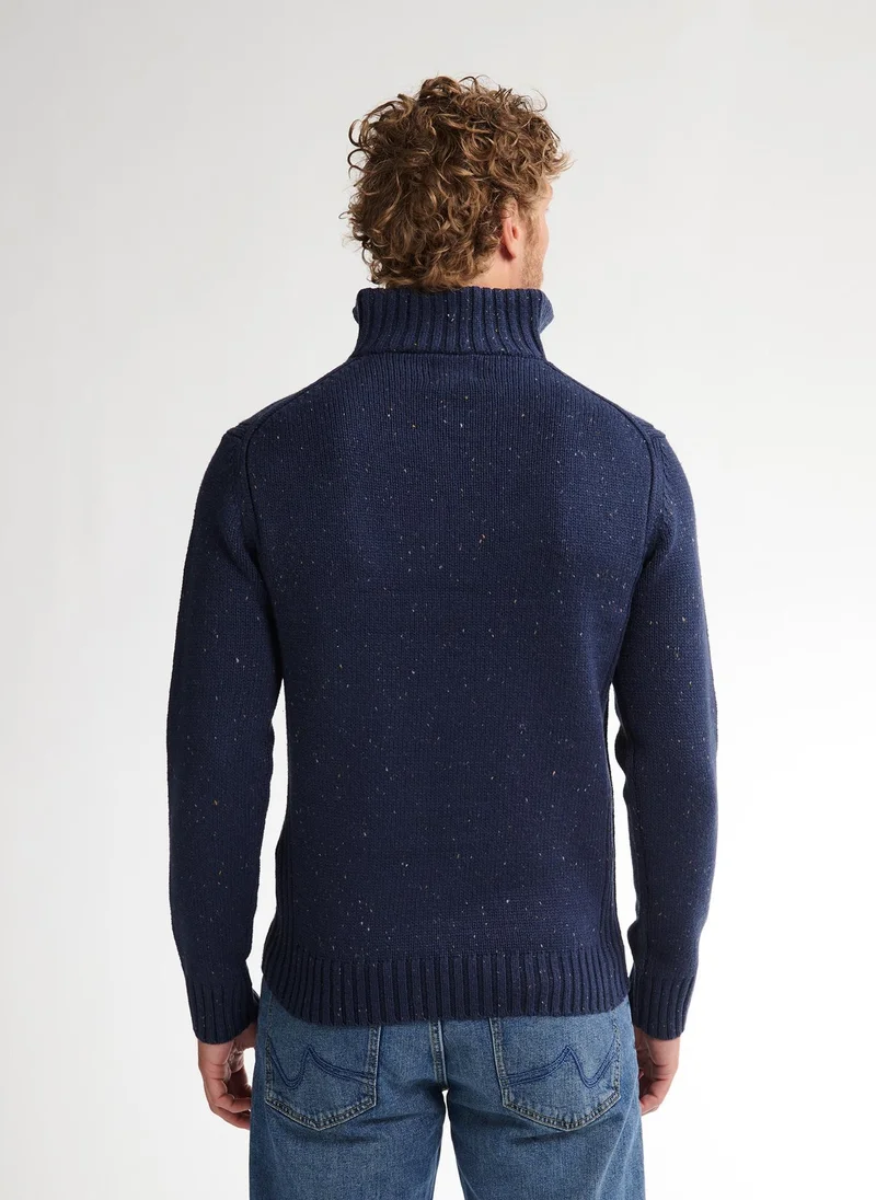 بترول اندستريز ياقة رجالية محبوكة