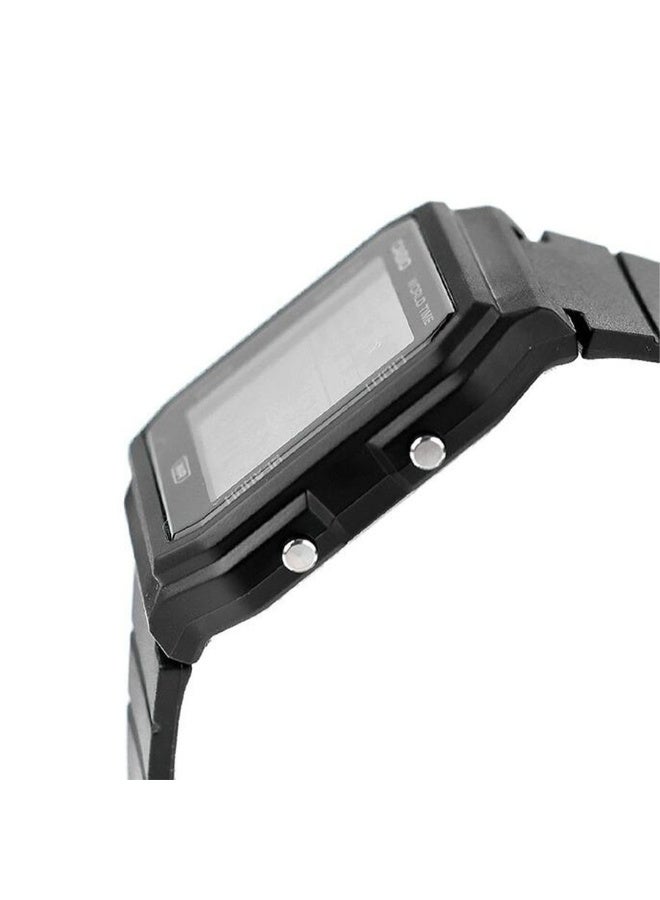 CASIO ساعة رقمية للشباب للجنسين LF-30W-1ADF، 37.8 مم بقرص أسود مع عرض خريطة العالم، علبة من الراتنج وحزام من الراتنج الحيوي، مقاومة للماء - Image 2