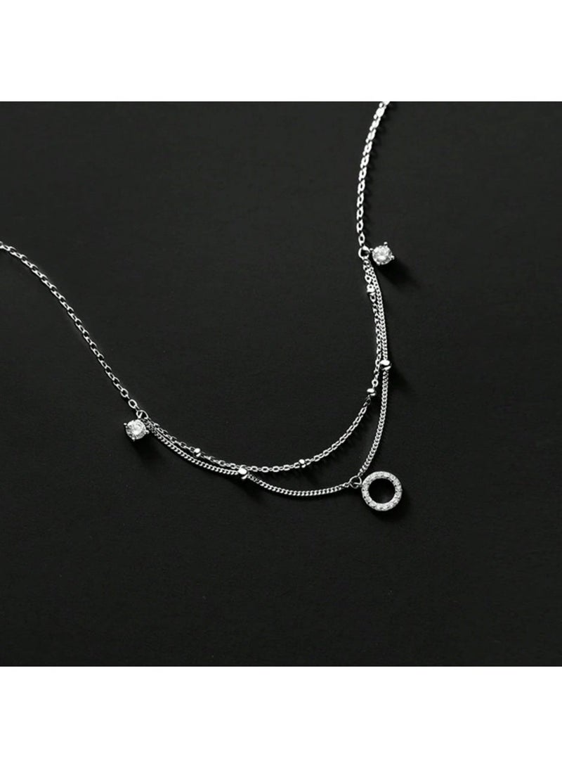 ڤيا خلخال أنيق بتصميم هندسي راقٍ يضفي لمسة فاخرة وهادئة على إطلالتك اليومية أو عند تقديمه كهدية مميزة. - Image 2