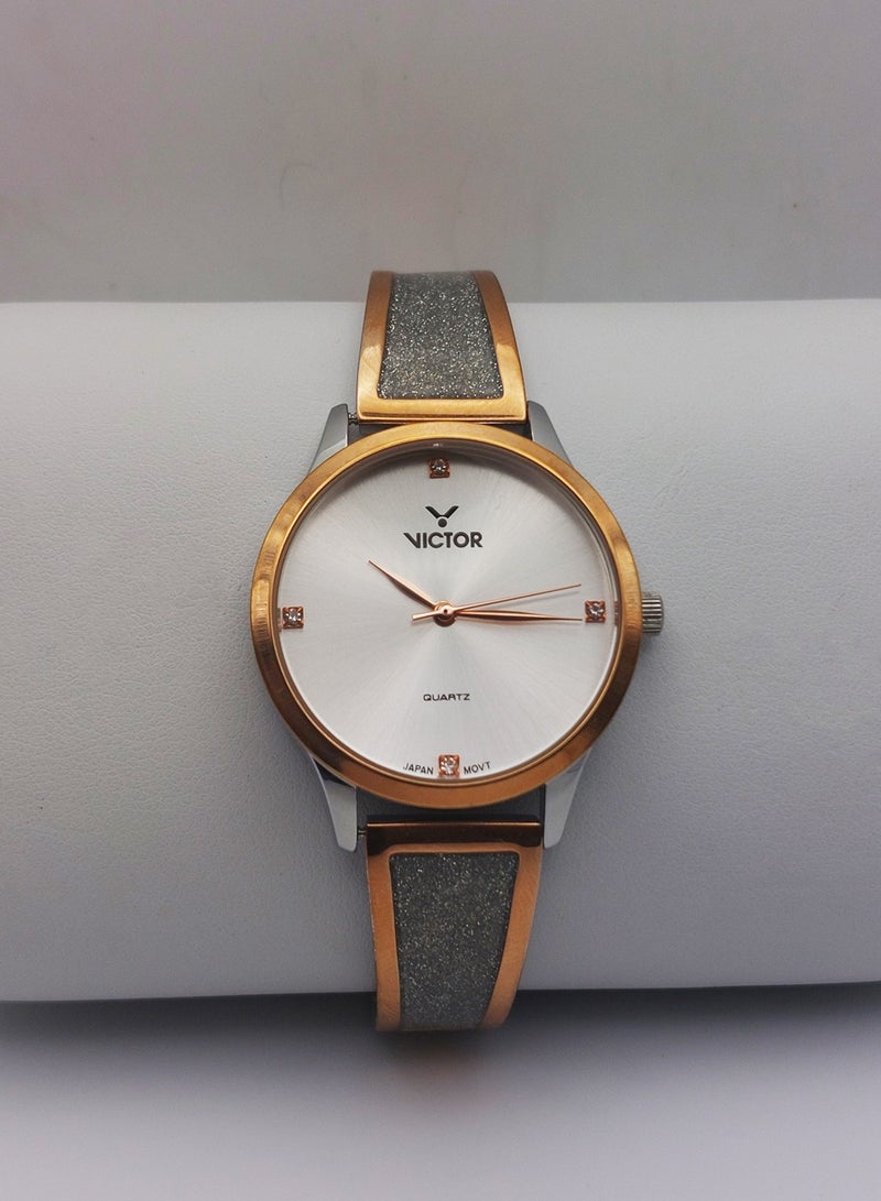 Victor ساعة نسائية أنالوج كوارتز بحزام من الفولاذ المقاوم للصدأ V1422 - 32 مم - Image 3