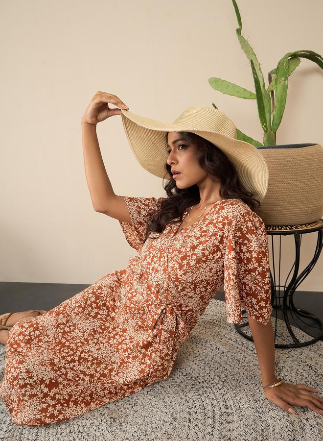 ستايل ستون فستان بطول الركبة بطبعة زهور ونمط لف - Image 2