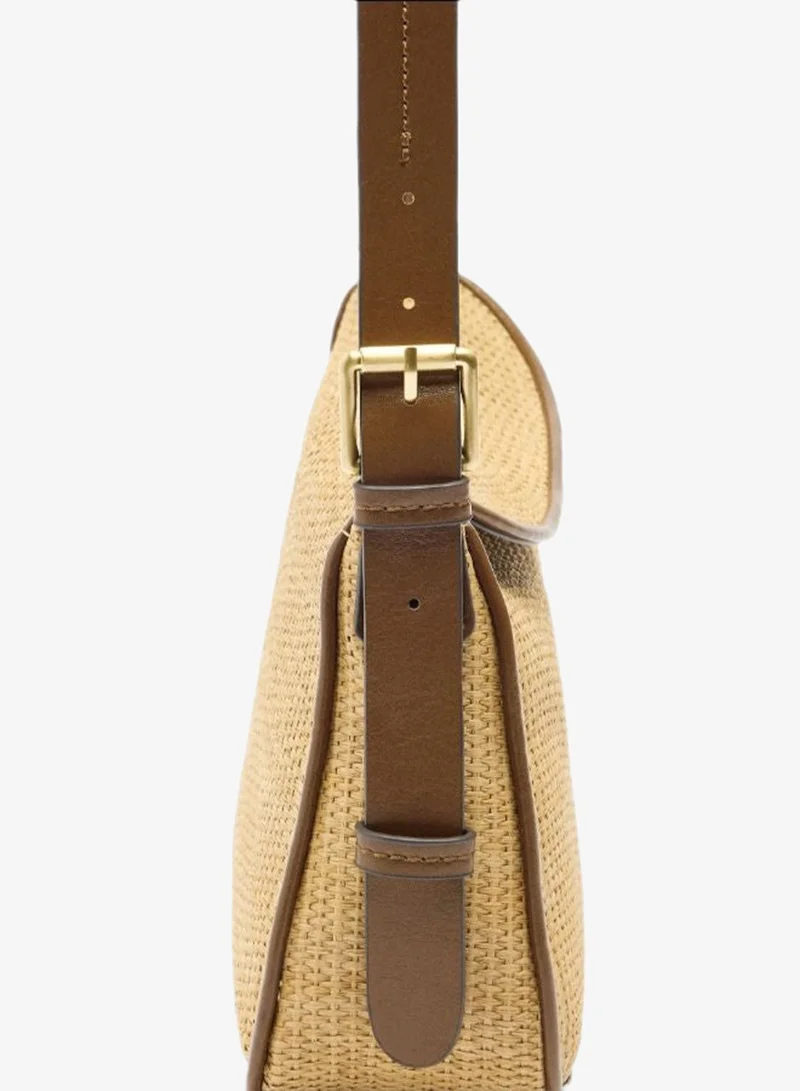 بارفوا حقيبة كروس بودي مع غطاء قلاب بتأثير القش