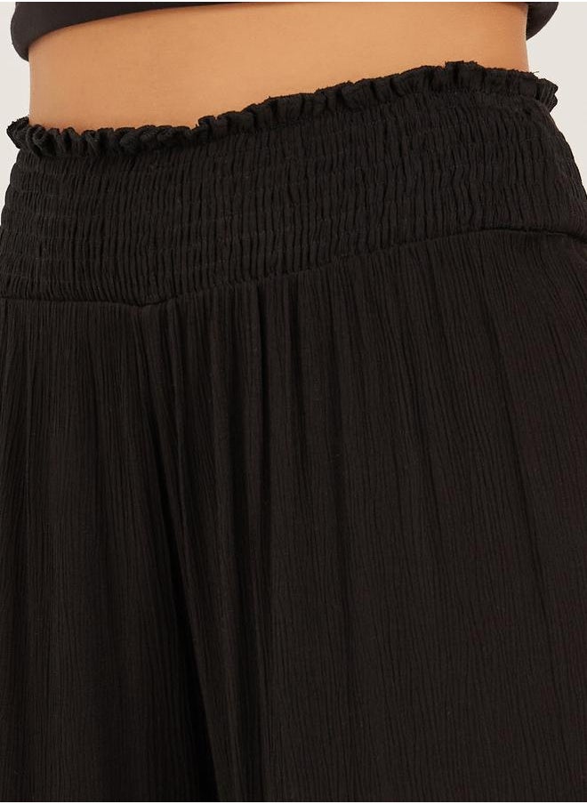 Styli Styli High Rise Smocked Waistband Wide Leg Pants  - Image 4
