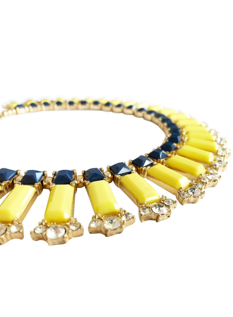 Modern Elegant Yellow Resin Necklace for Women, Summer Style, Fashion Jewelry Luxury, Bright Colorful Beach Accessory Created Diamonds and Stones Golden Girls Birthday Present Idea for Mother's Day Gift Valentine's Day Ramadan Kareem Eid Celebration Special Ocassion  - Image 2