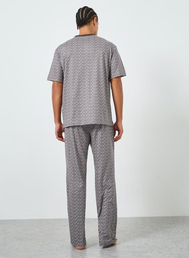 ستايلي طقم بيجاما رجالي تيشيرت مطبوع بأكمام قصيرة مع بنطال - Image 5