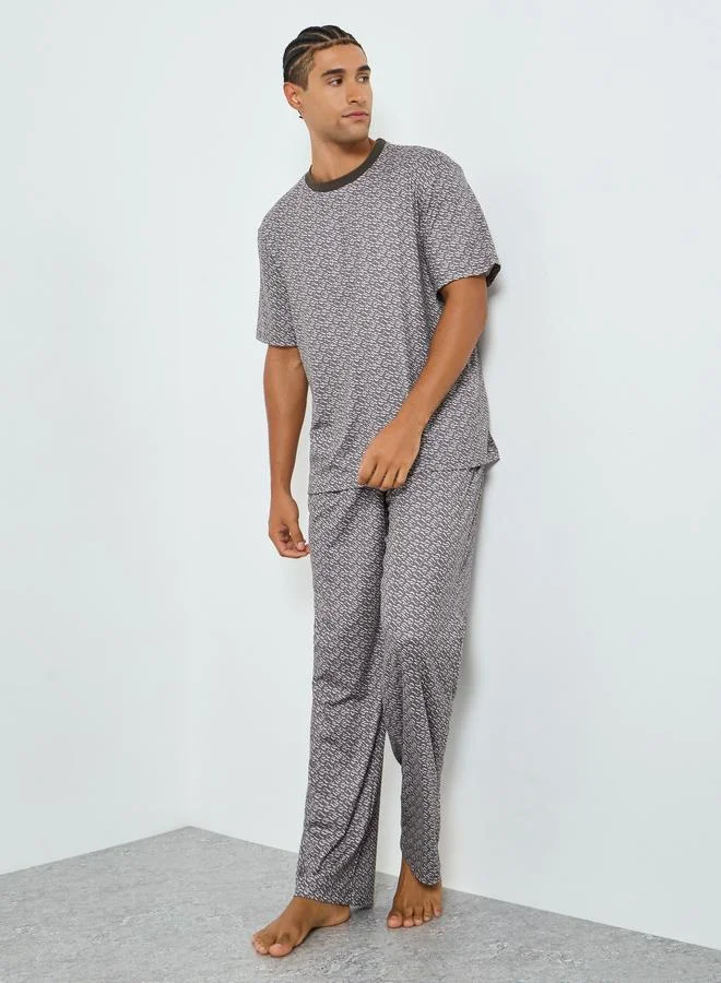 Men Printed Short Sleeve T-Shirt and Pyjama Set