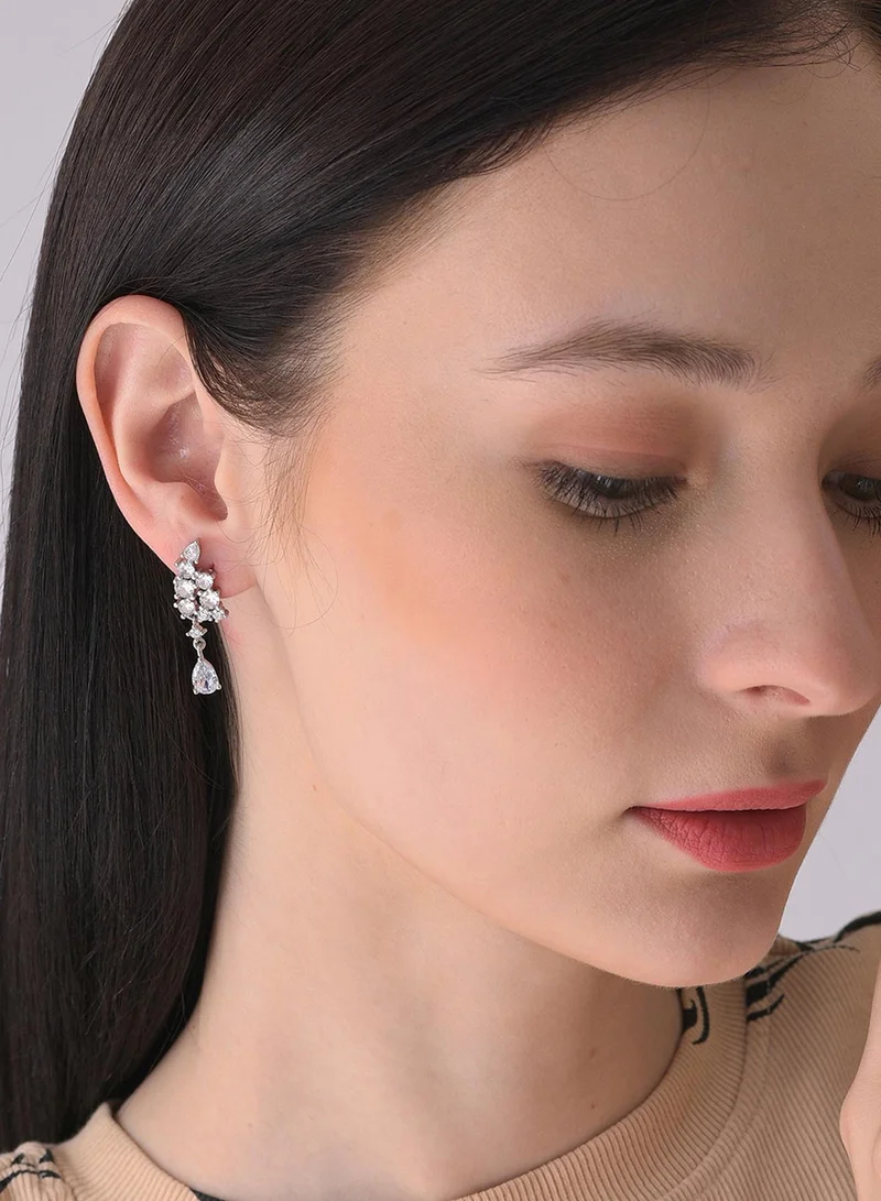 SOHI Contemporary Artificial Drop Earring Jewellery