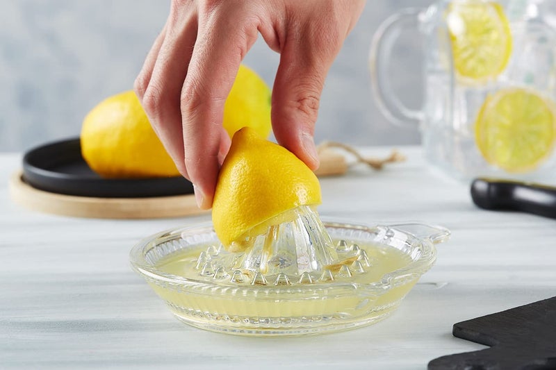 DUHALINE Lemon Squeezer, Portable Citrus Juicer, Crystal Reamer Manual Juicer with Handle and Spout for Fresh Juice, Lime Orange, Heavy Clear Glass - Image 3