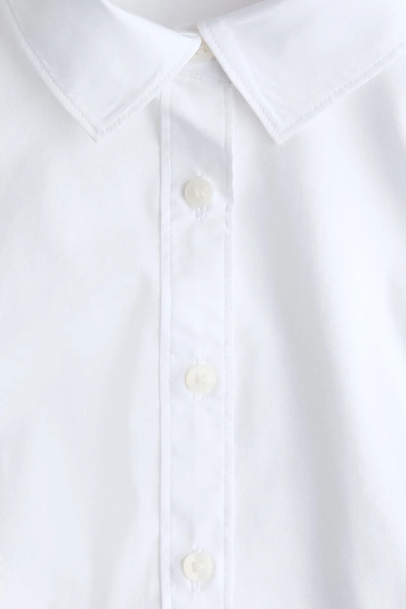 اتش اند ام قميص بوبلين بأكمام قصيرة