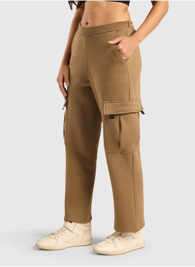 Musclemind Women's Cloud Ease Fleece Cargo Pants with Super Soft And Stretchable Fabric, 6 Deep Pockets, Hidden- Inner Drawstrings, Anti-Pill, Shape Retention, Long-Lasting Colour, Super Soft And Breathable Fabric, Along with Temperature Regulation Tech