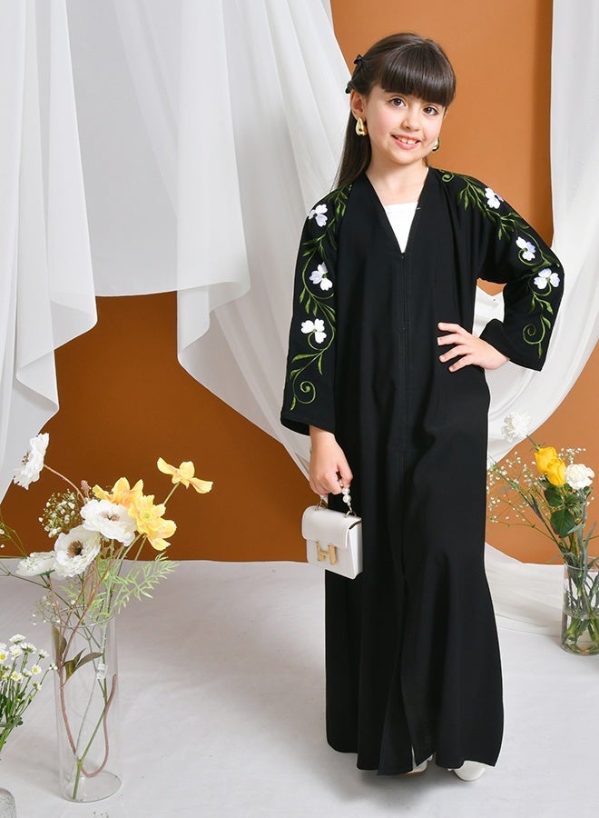 HAWRAA ABAYA Jourie Abaya | Black, closed with snaps, decorated with embroidery on the sleeves - Image 5