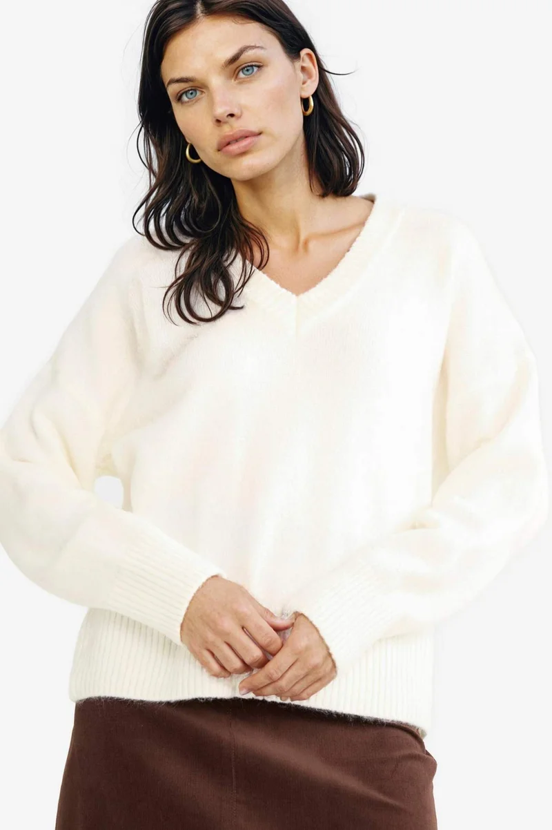 ديفاكتو Oversize V-Neck Knitwear Pullover