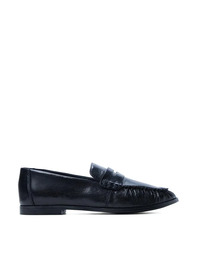 Veviane Ladies Black Loafers