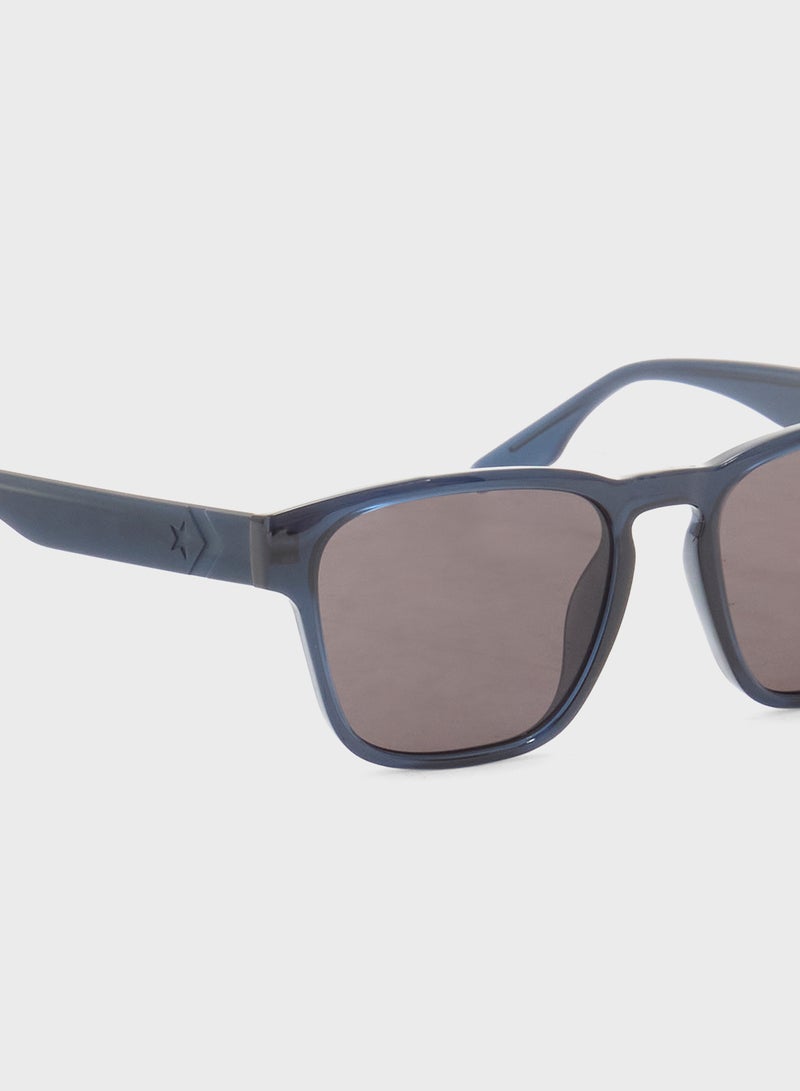 نظارات شمسية مربعة