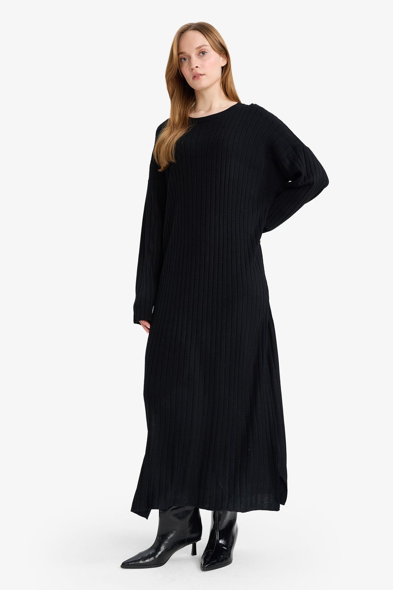 DeFacto Black Woman Regular Fit Dress Casual - Image 1