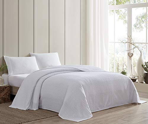 Beatrice Home Fashions Channel Chenille Bedspread, King, White - Image 2