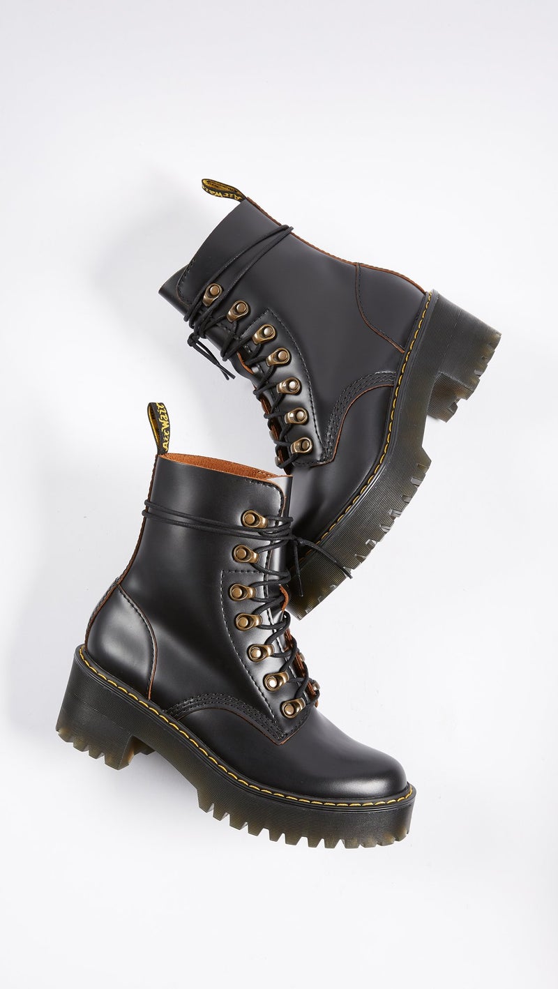 Dr Martens حذاء دكتور مارتنز النسائي ليونا الجلد بكعب، أسود ناعم، 8 - Image 5