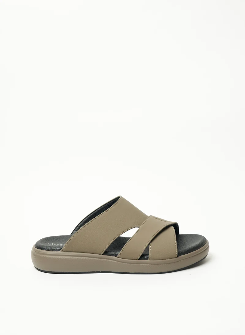 جيومني Geoomnii Mens Arabic Sandals Beige