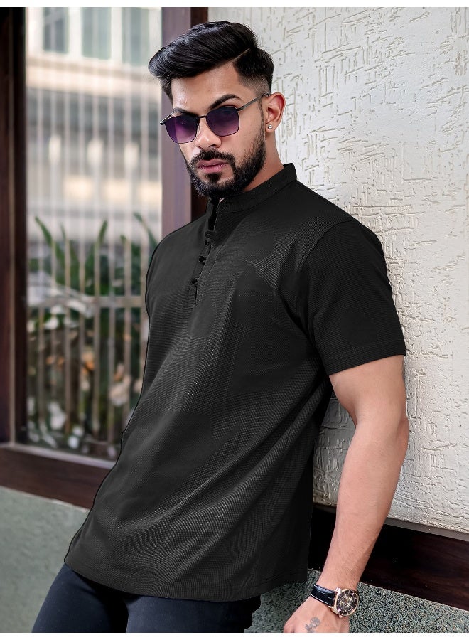 Maniac Mens solid henley neck half sleeve black cotton oversized t-shirt - Image 2