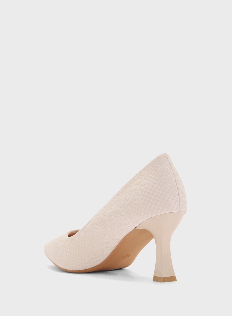 BR High Heel Pointed Pump  - Image 3