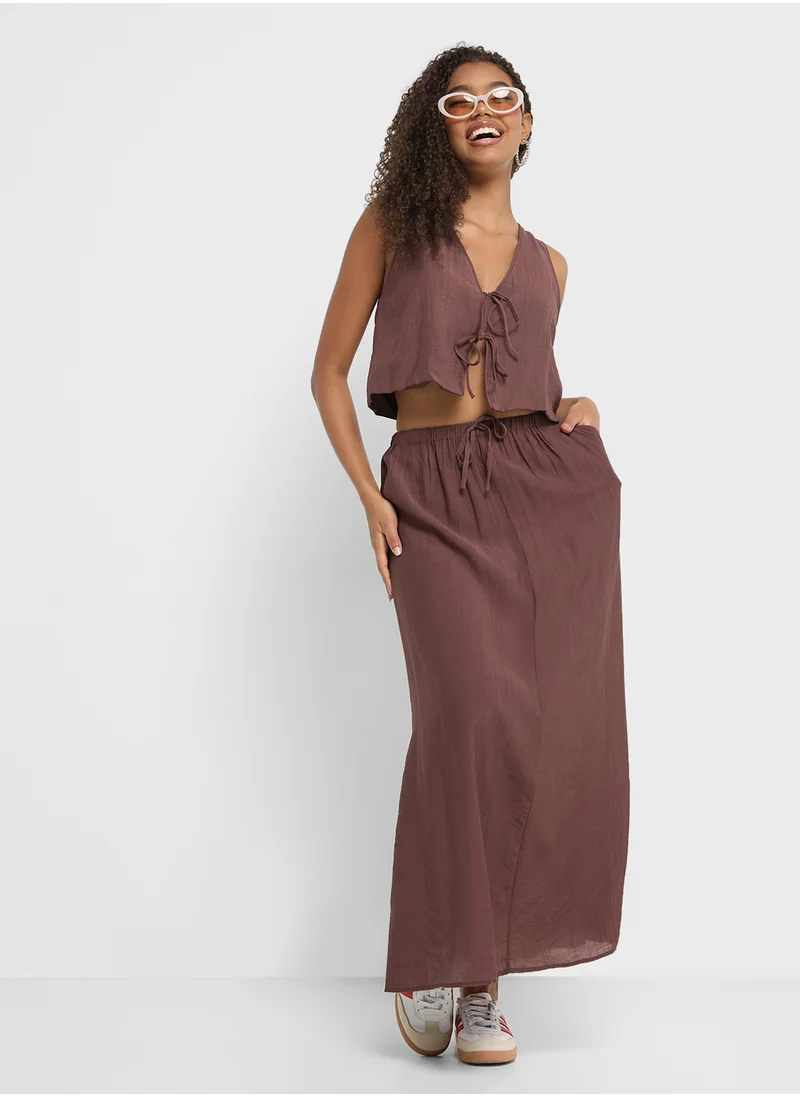 جينجر Linen Tie Up Vest & A Line Maxi Skirt Set